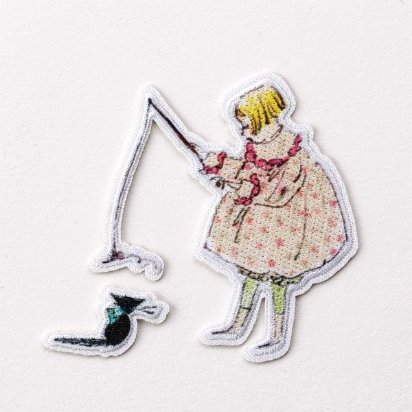 くらはしれい「こねこのトト」ワッペン　トトと遊ぶ女の子