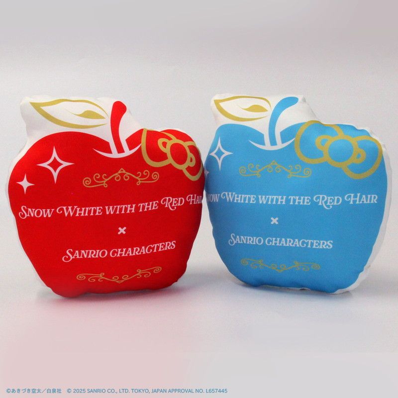 ダイカットクッション「赤髪の白雪姫×サンリオキャラクターズ」01/白雪×ハローキティ(コラボイラスト)